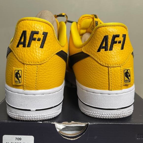 Nike x NBA Air force 1 Amarillo Large black swoosh yellow mens 10 - Picture 3 of 11